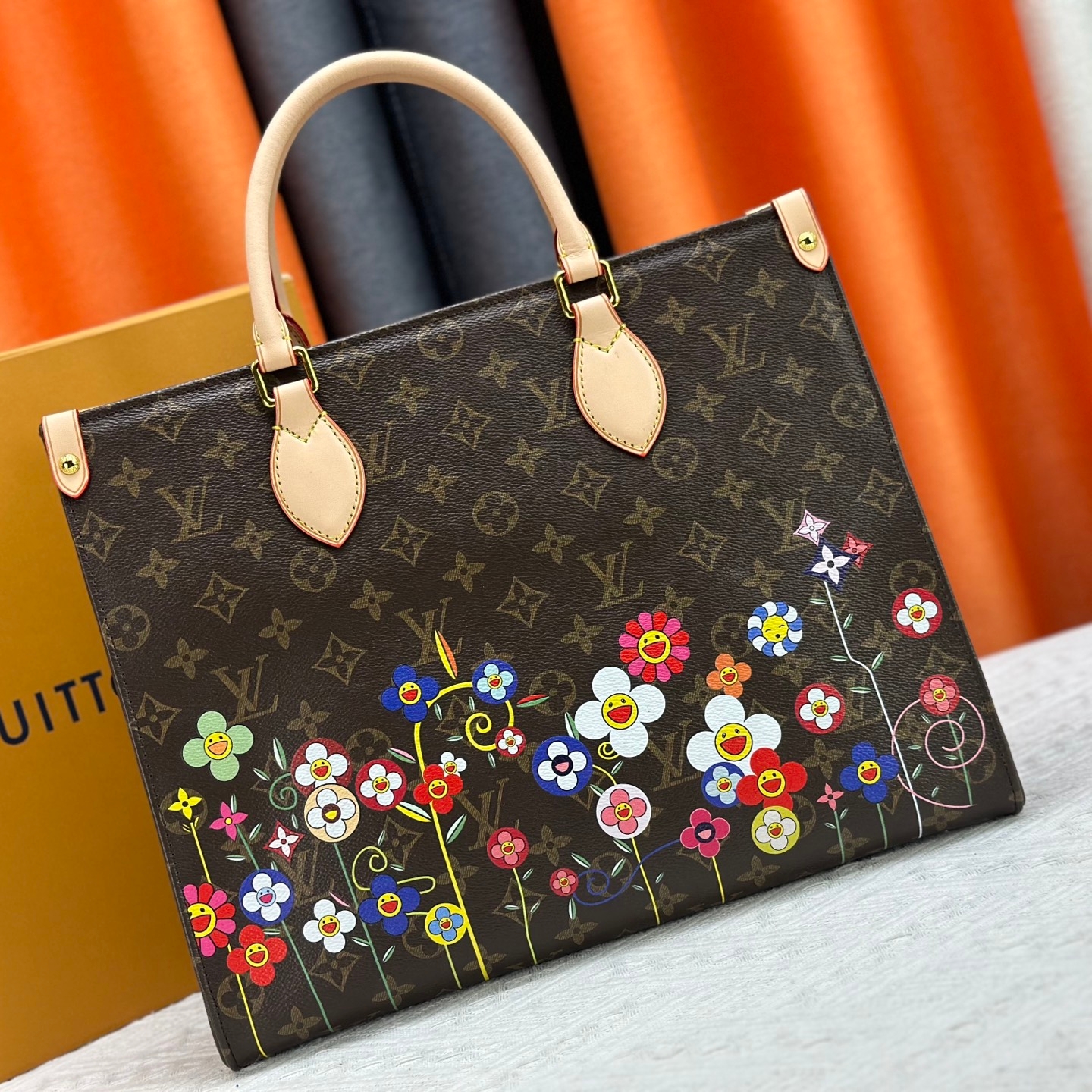 Louis Vuitton ONTHEGO Medium Handbag M44571