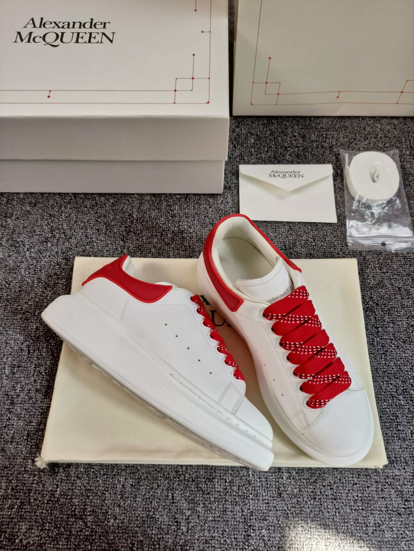 Alexander McQUEEN shoes 011 XM092