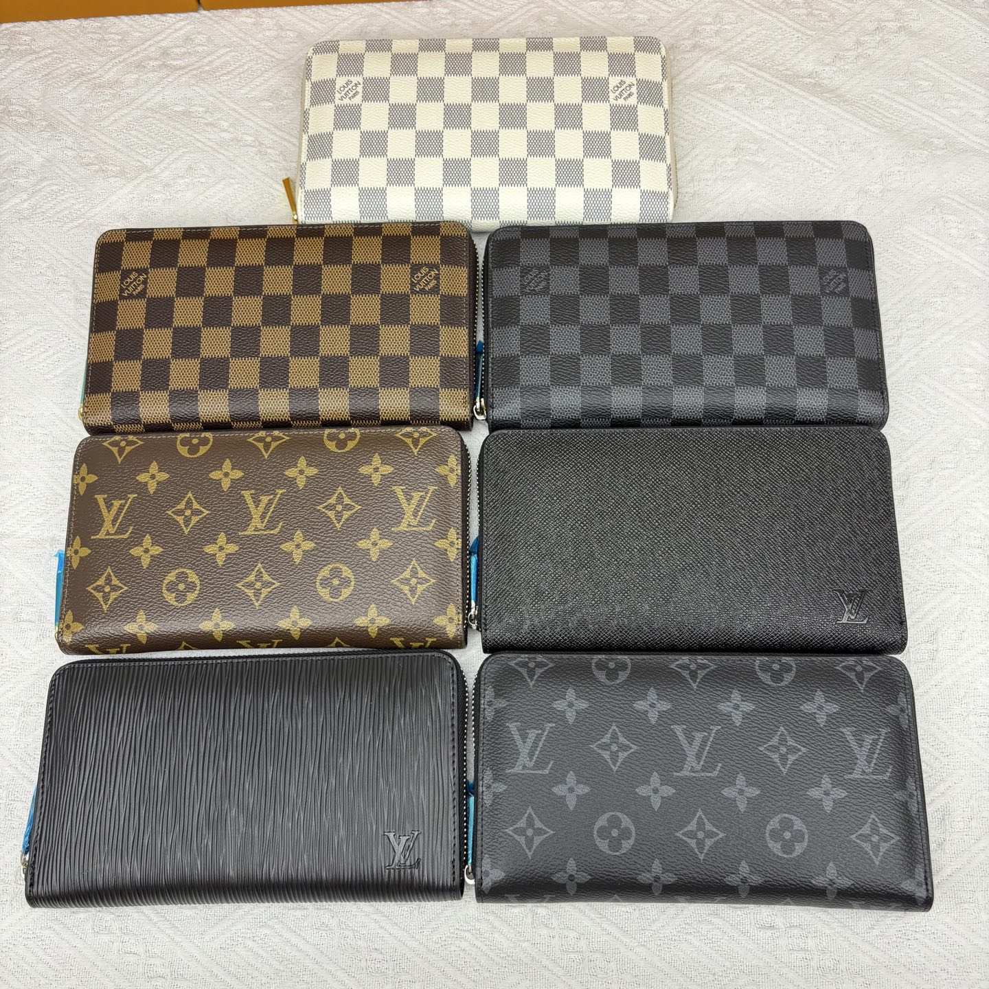 Louis Vuitton Wallet Card Holder Monogram M60003