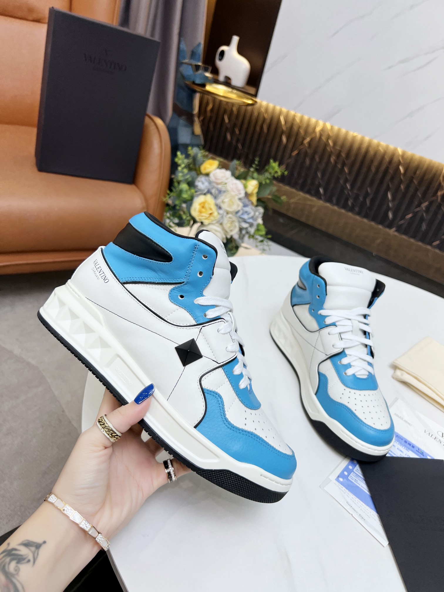 Valentino shoes (35-45) V002