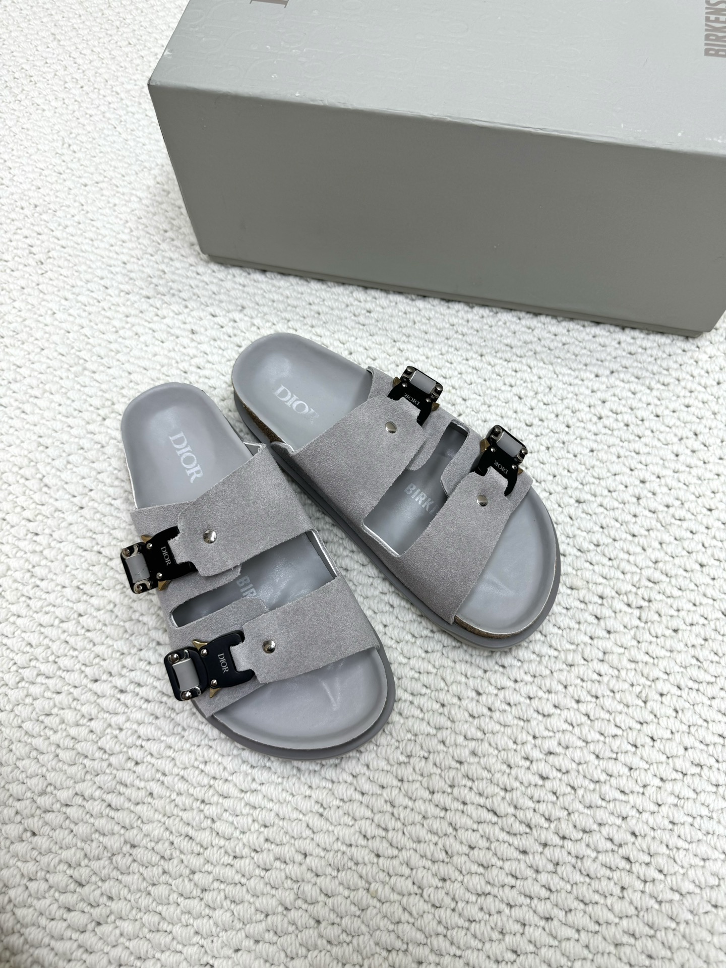 Dior Shoes Latest couple slippers