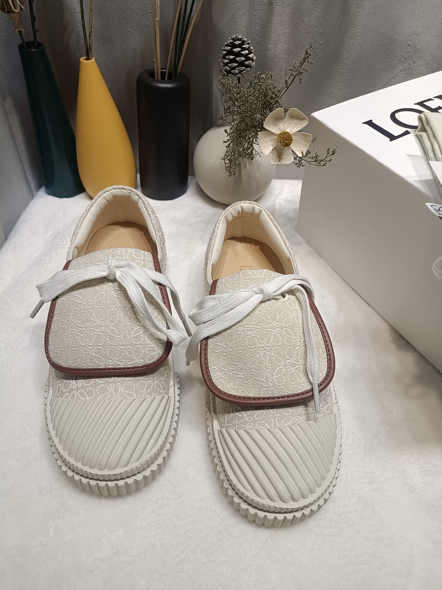 LOEWE 003 Casual shoes XM022