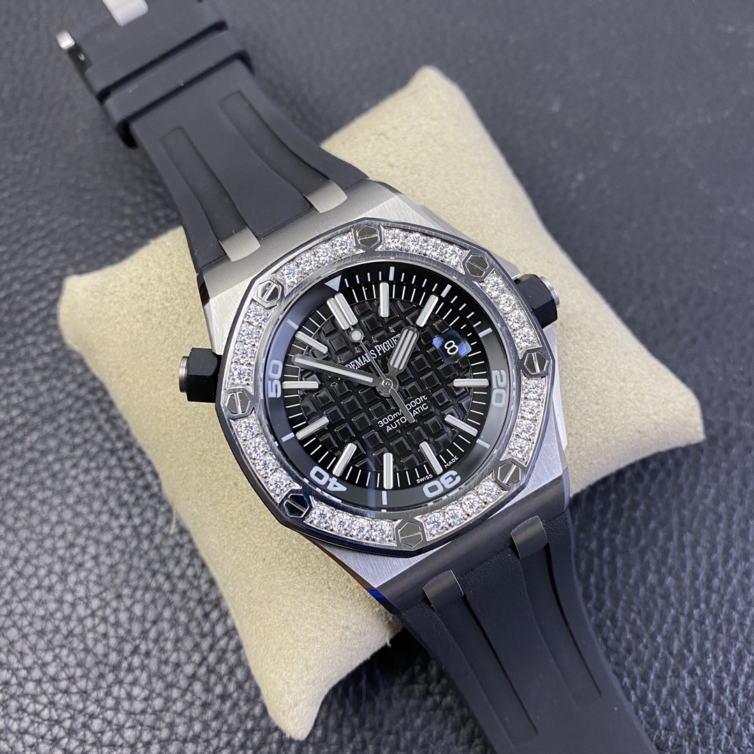 Audemars Piguet ROYAL OAK OFFSHORE 15703 42mm