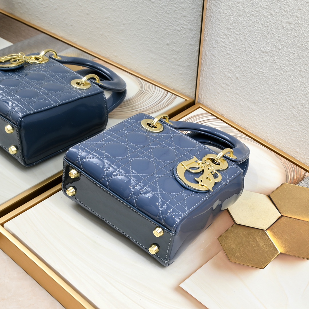 Mini Lady Dior Bag Blue patent leather CD2025 XB071 17cm