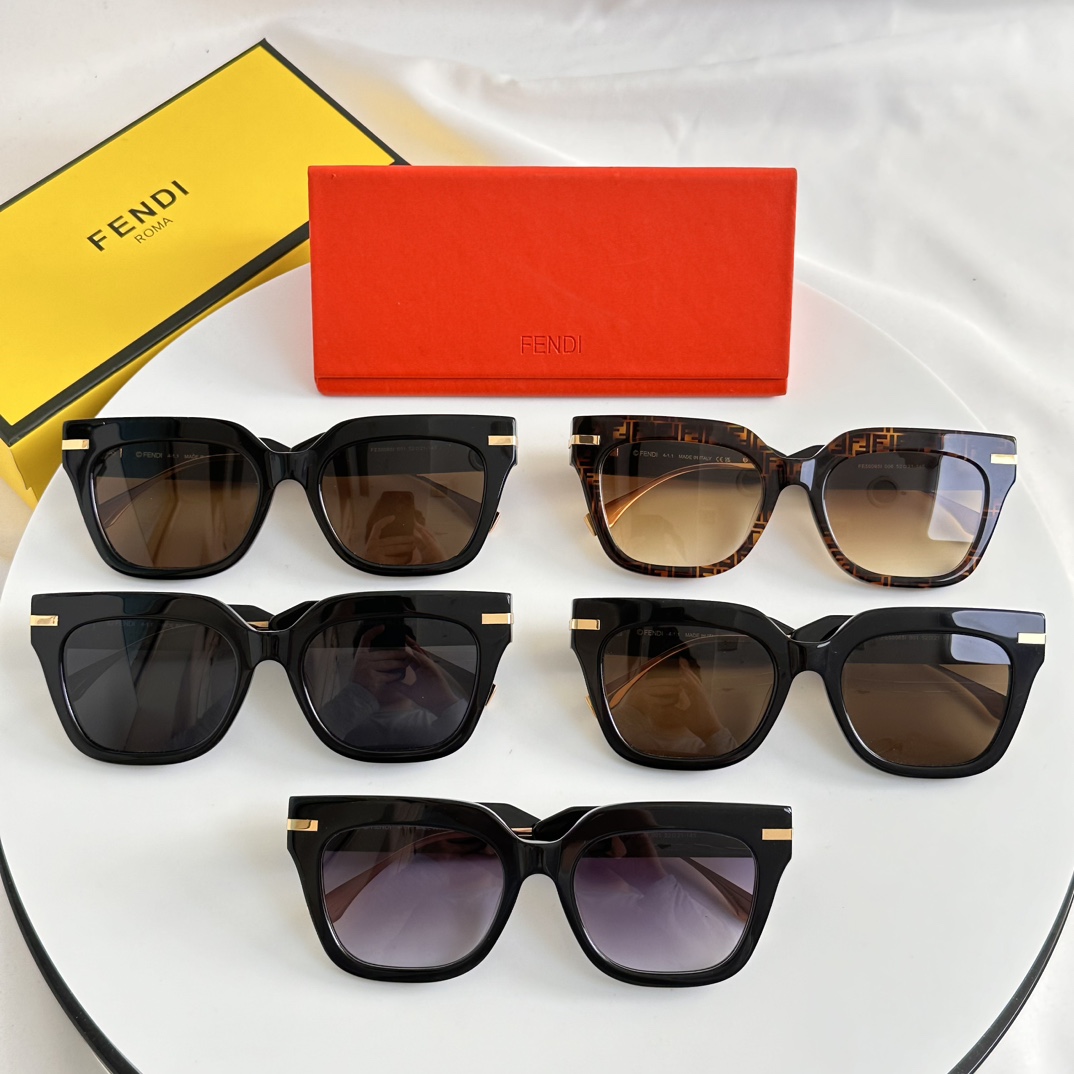 Fendi Sunglasses FD50065I SM051