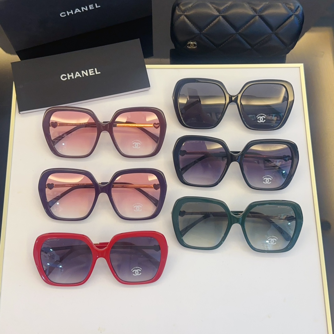 Chanel Sunglasses CH5521 SM051
