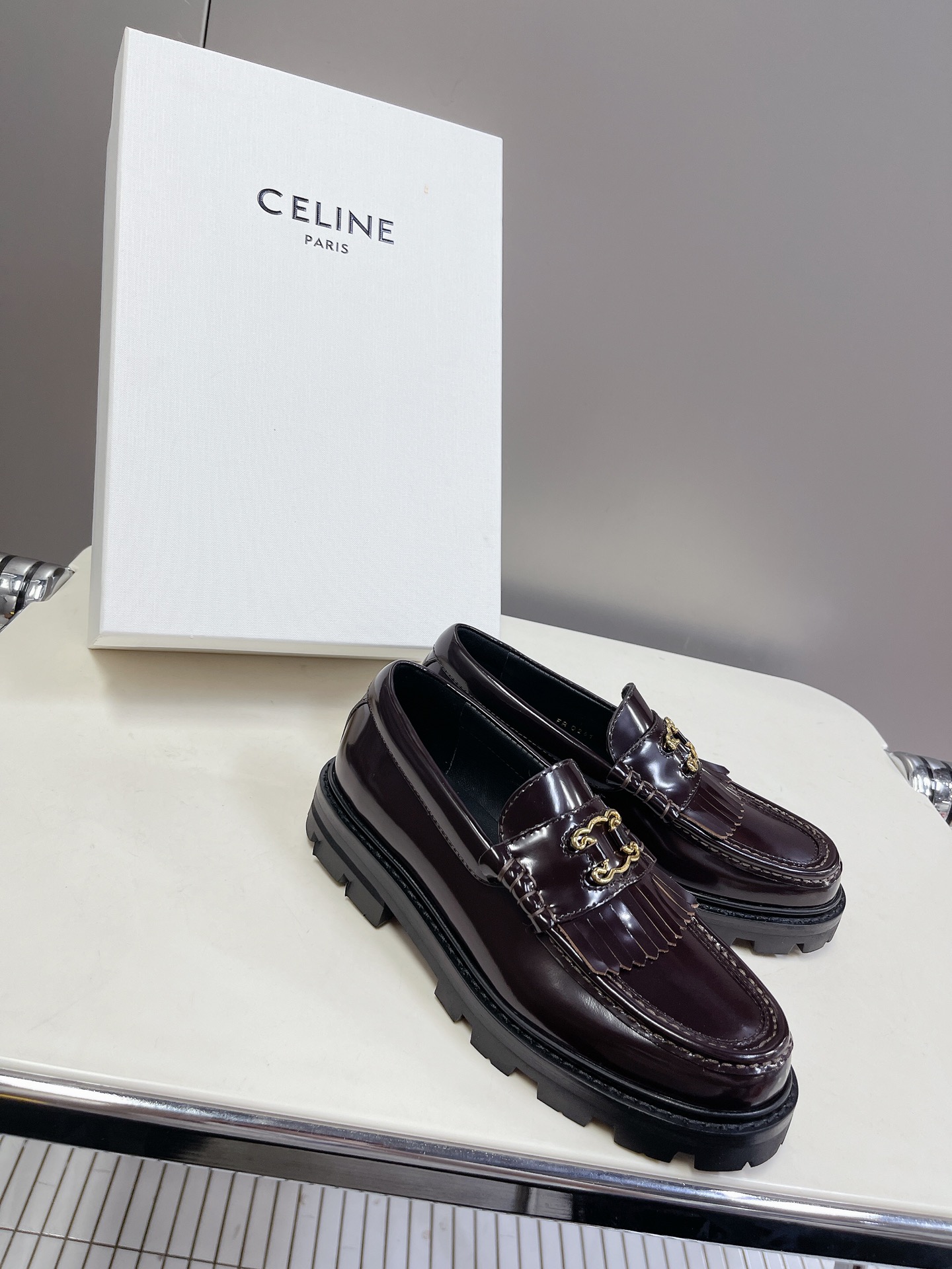 Celine 007 Casual shoes XM053