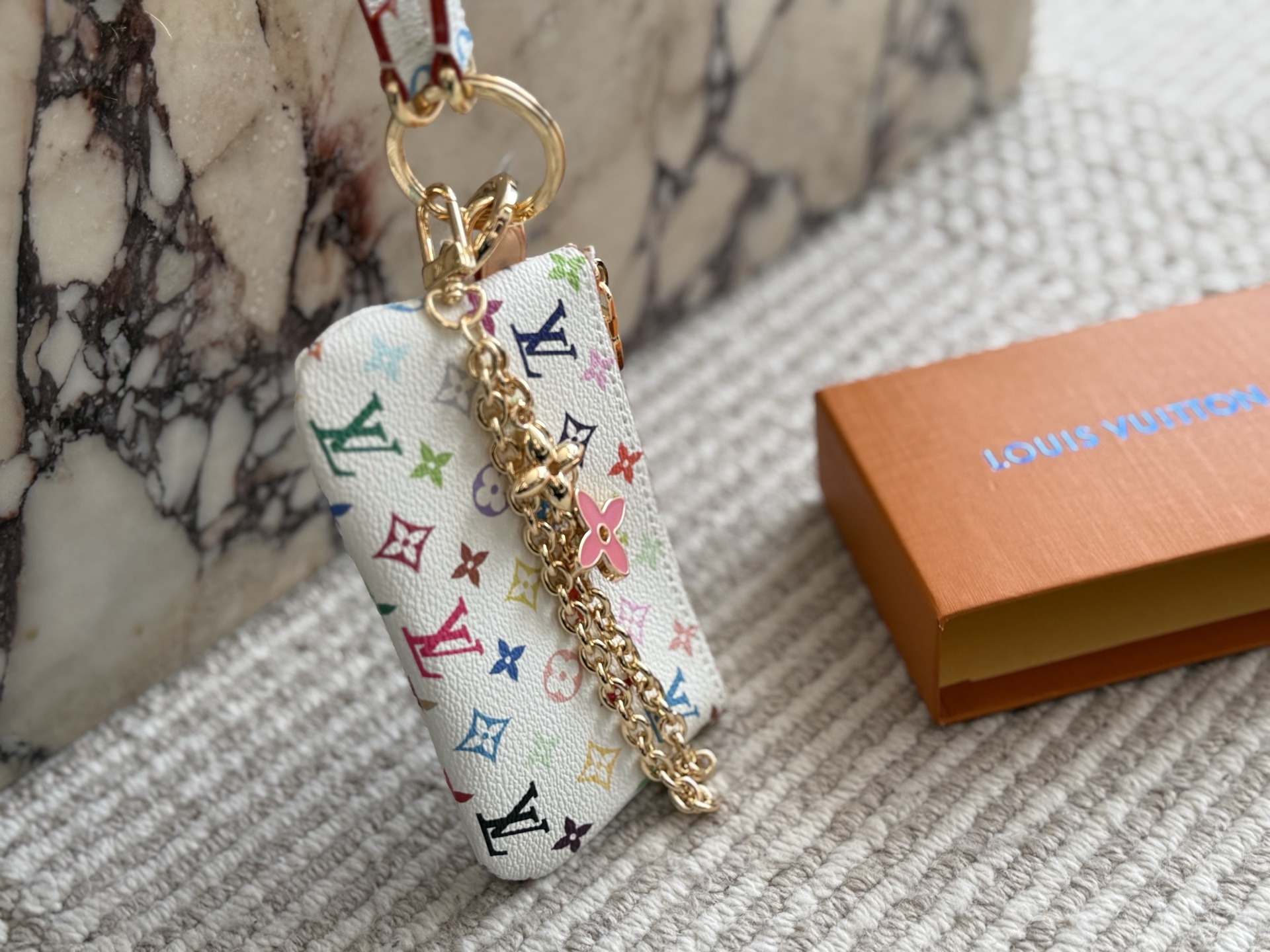 LV Key coin purse 086 DB541