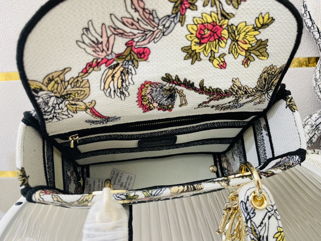 10A + top quality Dior Medium Lady D-Lite Bag 9920 DD003 24cm