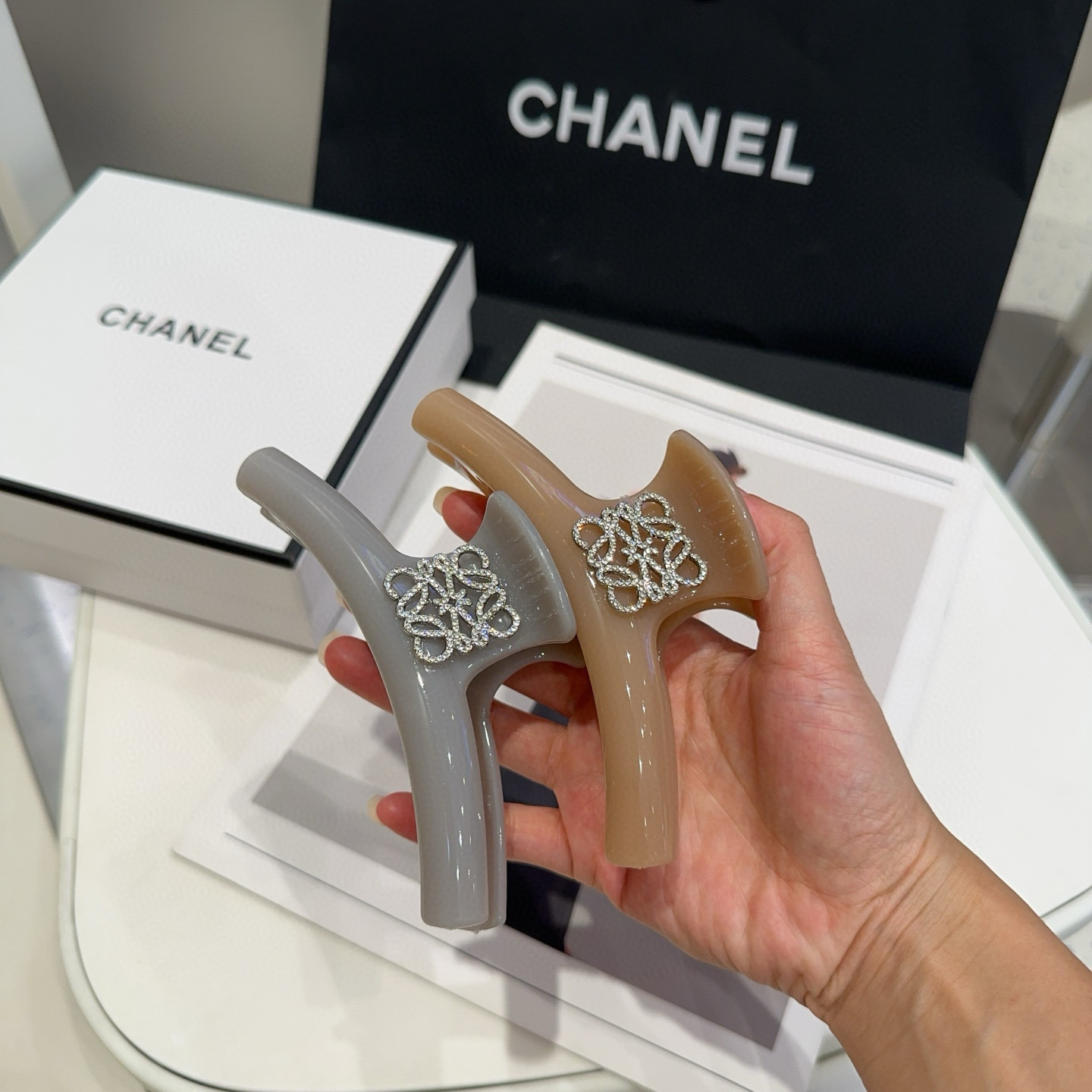 Loewe Jewelry Hairpin Anagram Diamond-Shaped Logo Clip