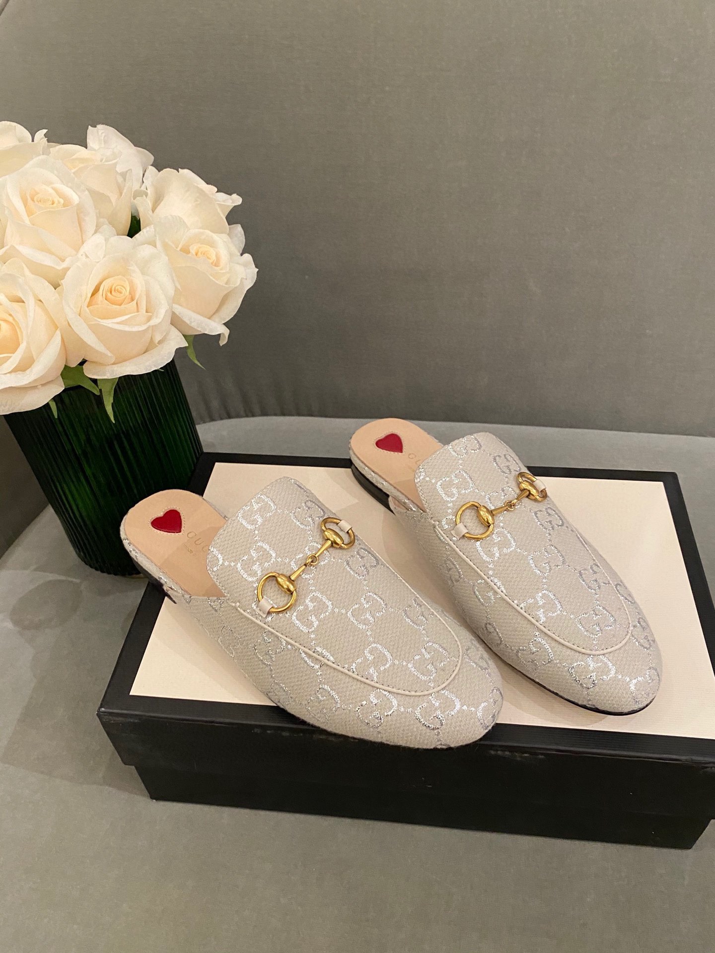 Gucci shoes 052 XM042