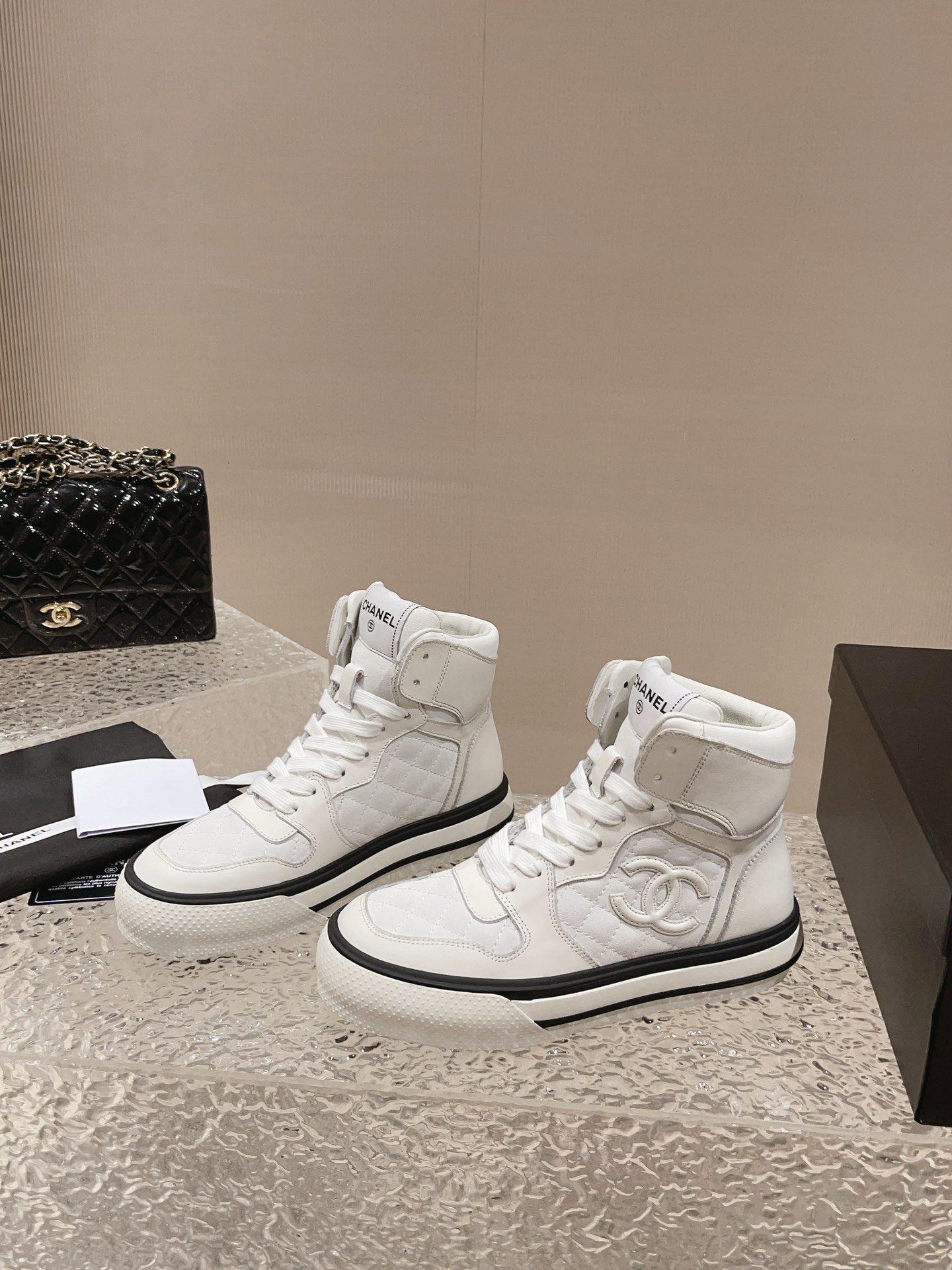 Chanel 017 Casual shoes XM073