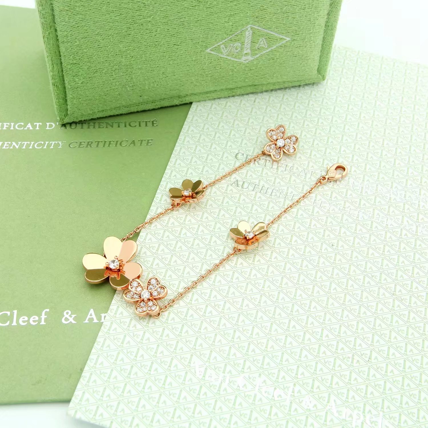 Van Cleef & Arpels Bracelets  Clover Bracelet