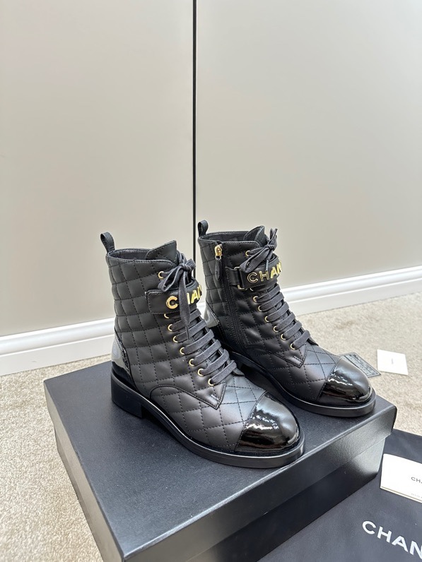 Chanel 006 boots XM093