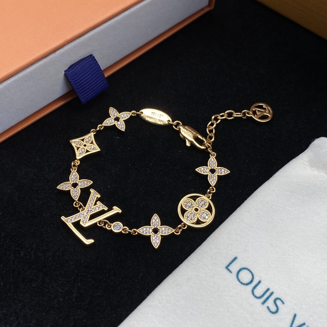 Louis Vuitton Jewelry Bracelets Full Diamond Printing Design