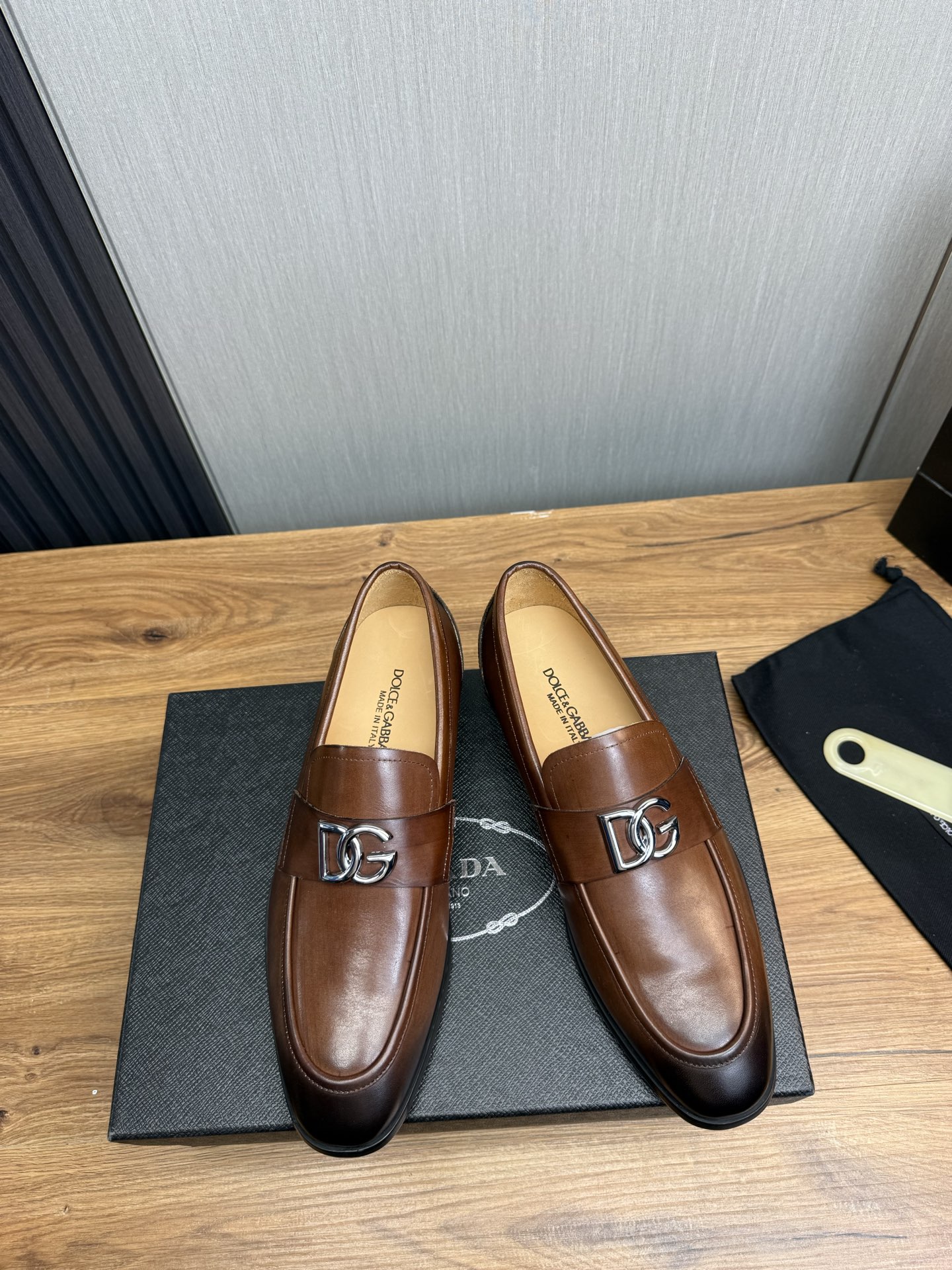D&G Shoes Leather Shoes Cowhide Shoes