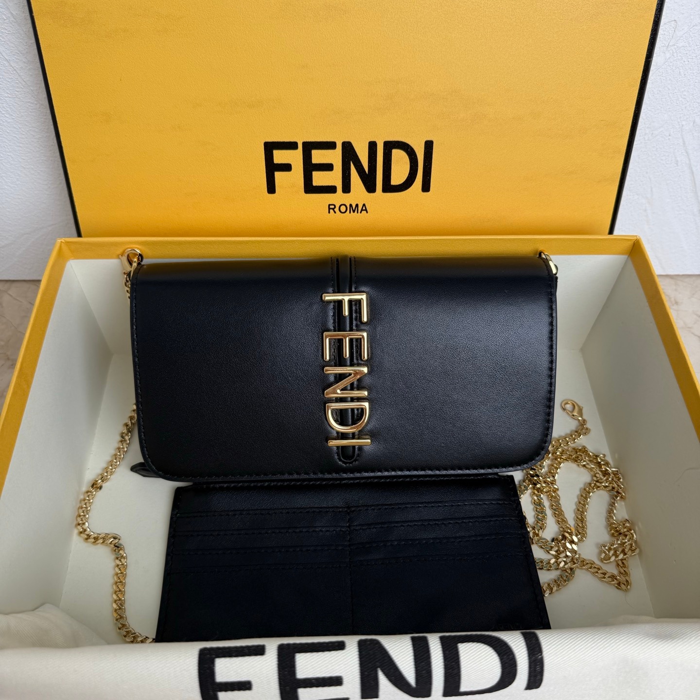 Fendi Shoulder Bag Ladies' Favorite