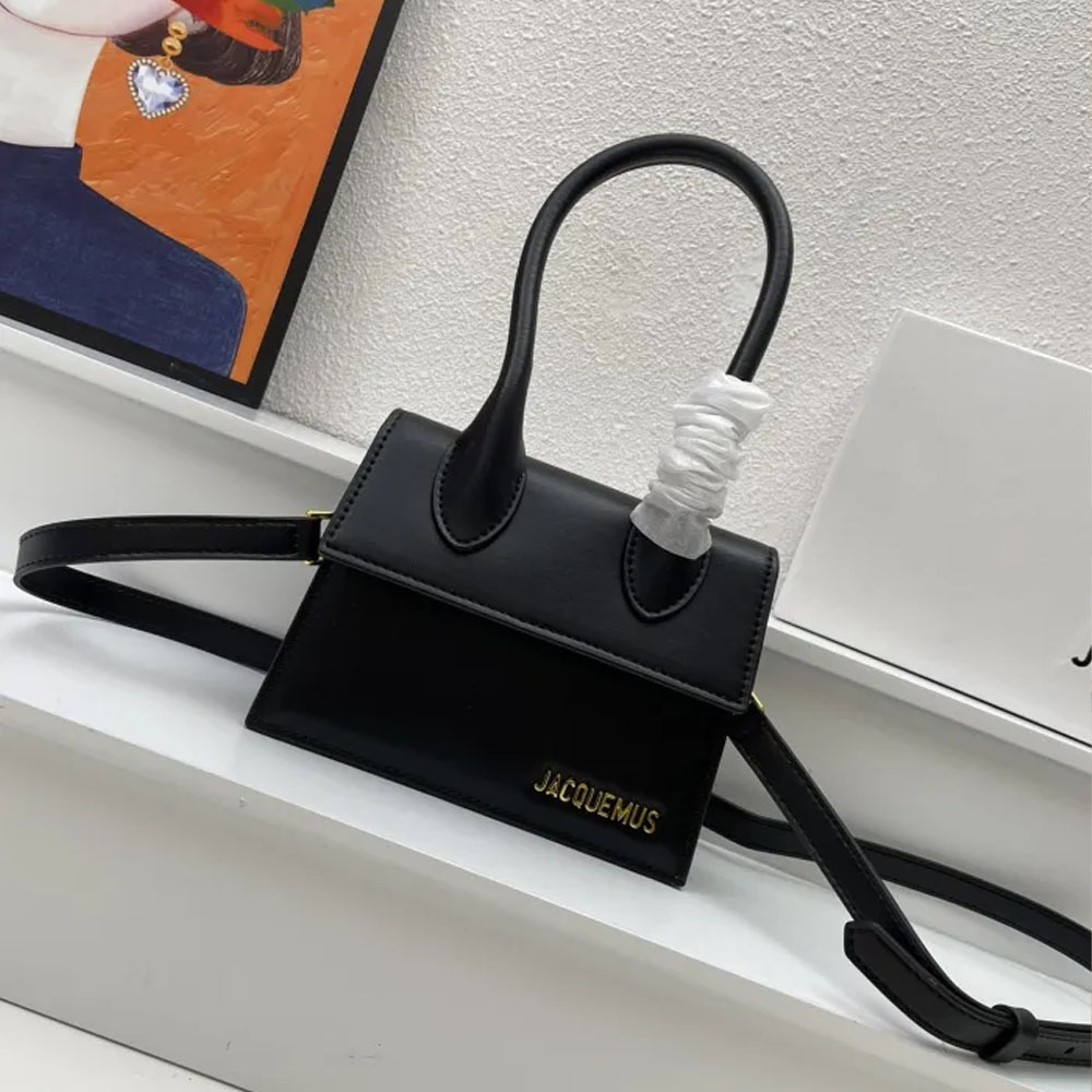 JACQUEMUS Shoulder Bag 666 LM031 17cm