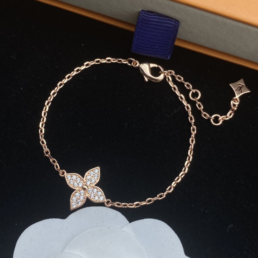 Louis Vuitton Jewelry Bracelets  Flower studded temperament