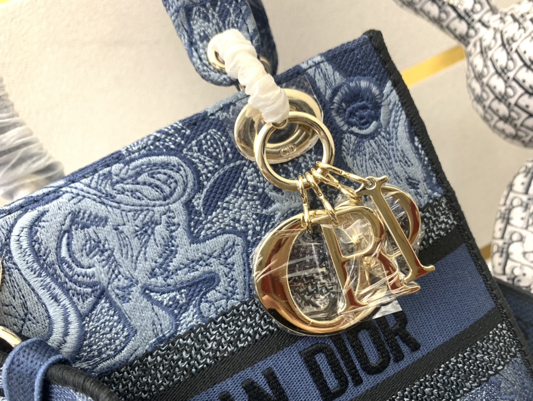 10A + top quality Dior Medium Lady D-Lite Bag 9920 DD003 24cm