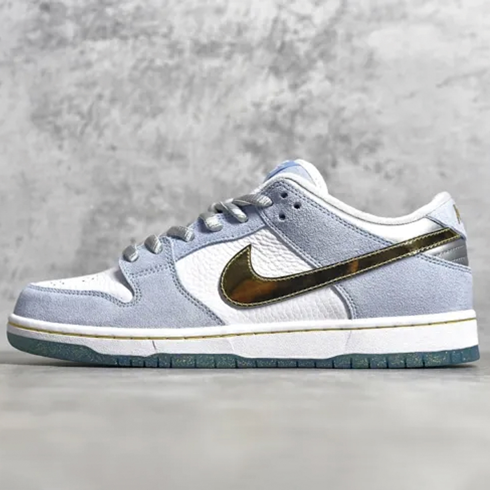 Sean Cliver x NK SB Dunk Low Pro QS  Holiday Special  DC9936-100 XM072