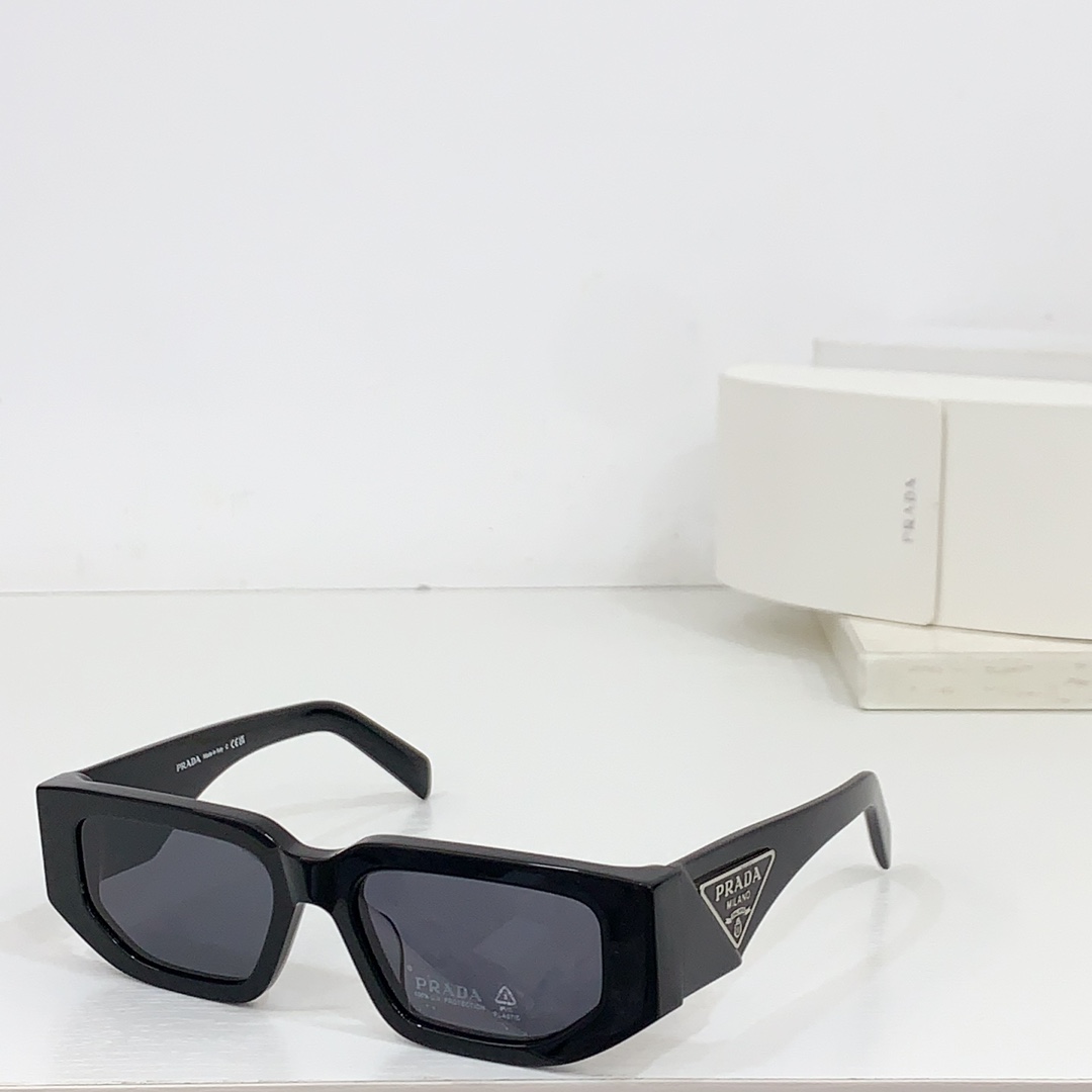 Prada Sunglasses OPR 09ZS SM041