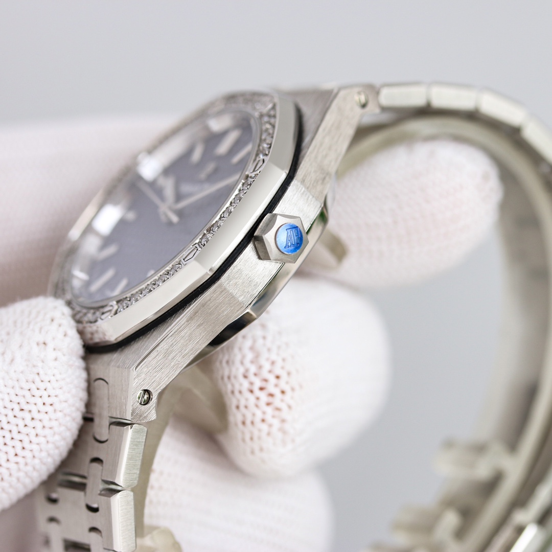 Audemars Piguet ROYAL OAK 77351 34mm