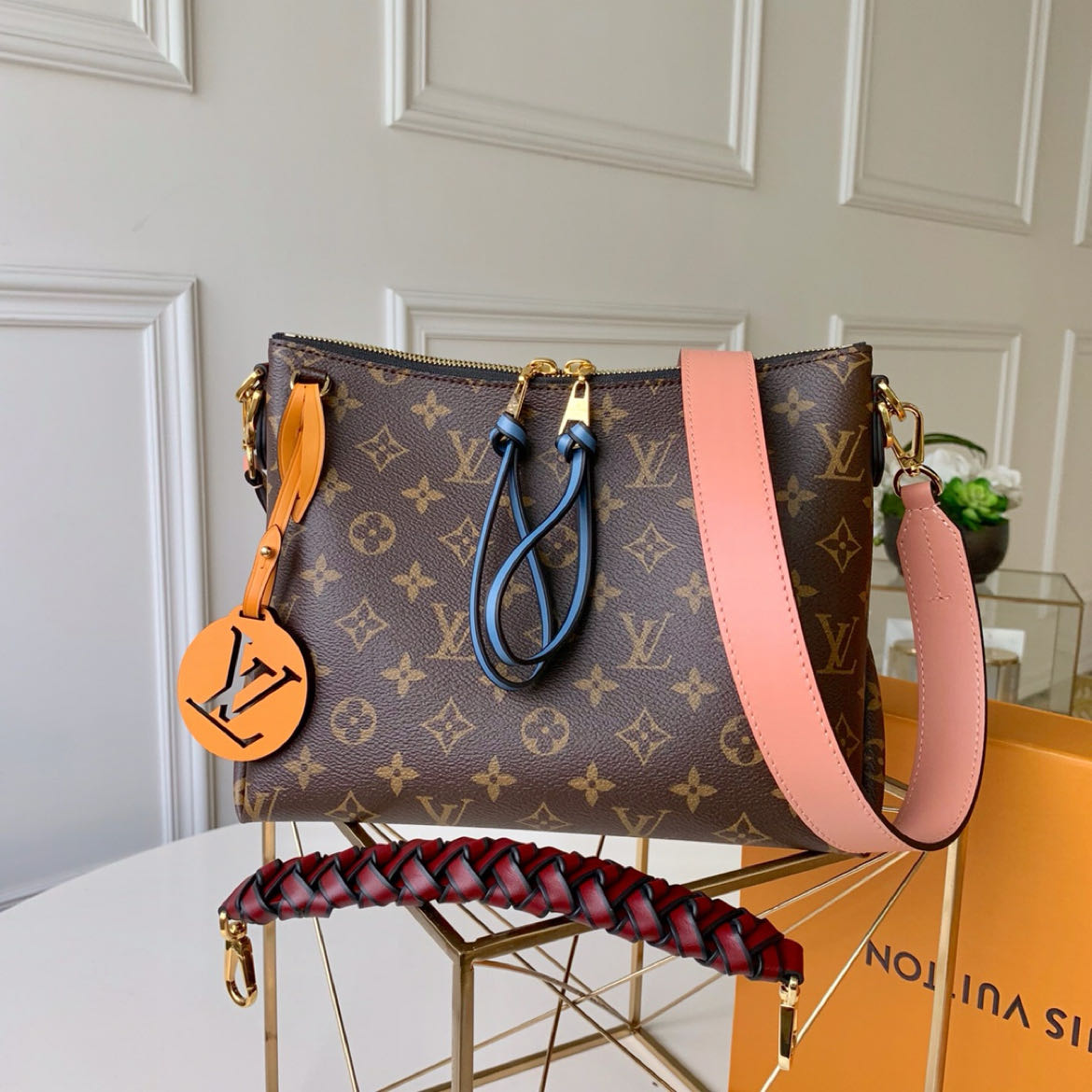 LV Beaubourg Hobo Bag M55090 LM061 25cm