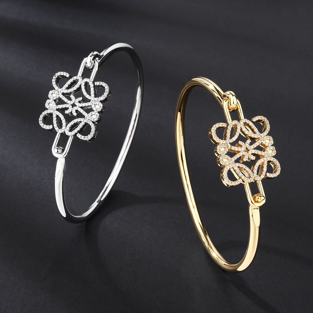 Loewe Jewelry Bangle Carved Diamond-Embellished Diamond Buckle Bangle