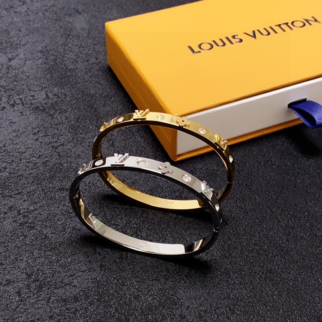 Louis Vuitton Jewelry Bangle  letter diamond bracelet