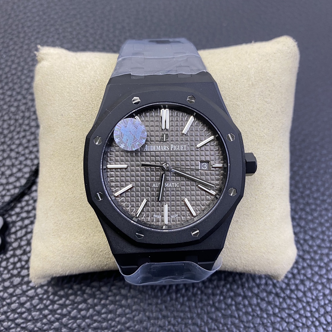 Audemars Piguet ROYAL OAK 15400 41mm