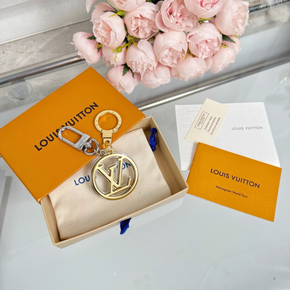 Louis Vuitton Key Chain Circle Bestfriend Spliced Keychain Pendant Accessories