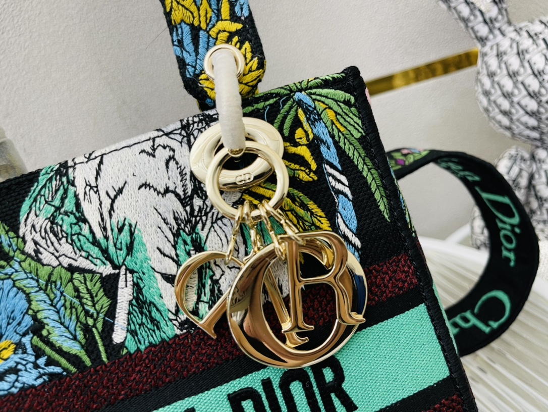 10A + top quality Dior Medium Lady D-Lite Bag 9920 DD003 24cm