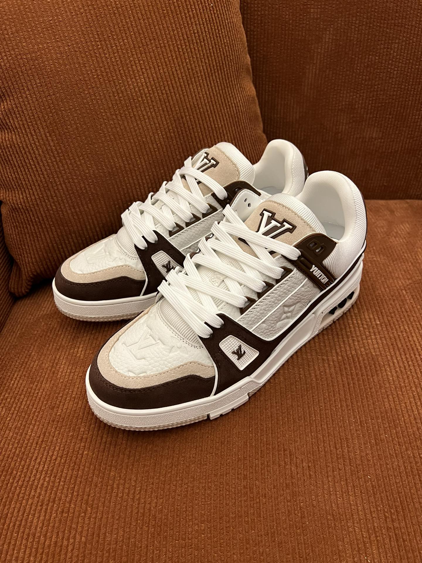 LV 025 Casual shoes XM024 02