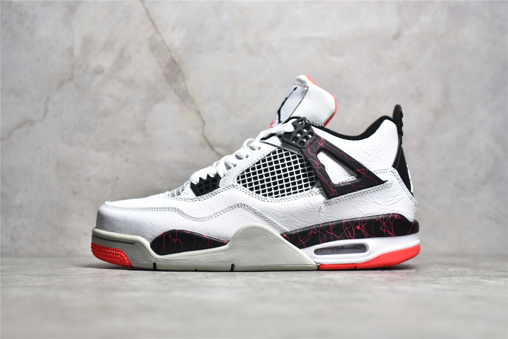 Air Jordan 4  Hot Lava  308497-116
