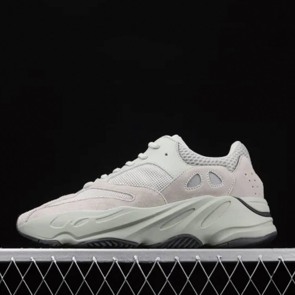 Yeezy Boost 700“Salt”EG7487