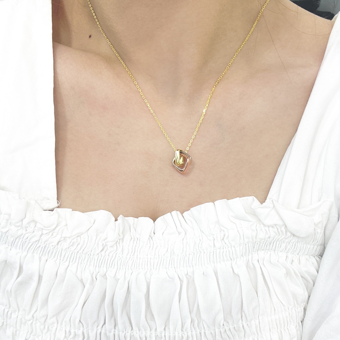 Cartier Necklace 005