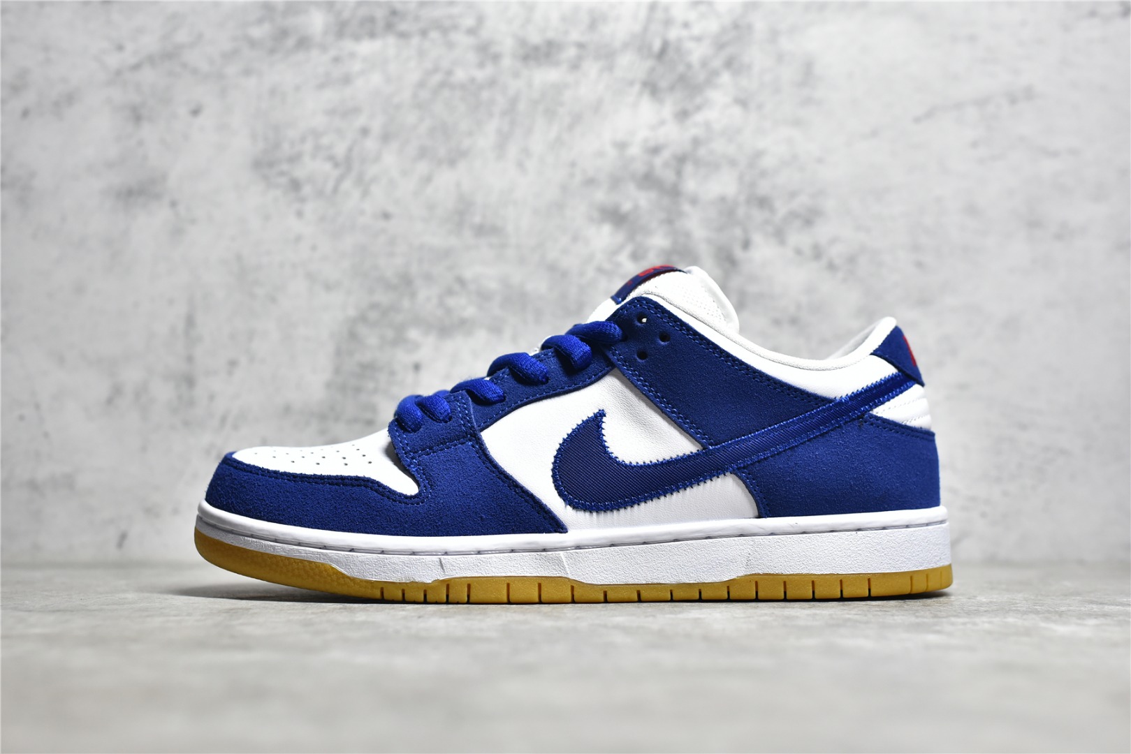 Nk SB Dunk Low DO9395-400 XM072