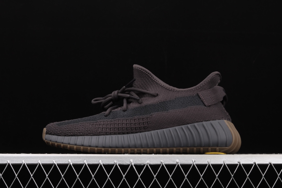 Yeezy Boost 350 V2“Cinder”FY2903