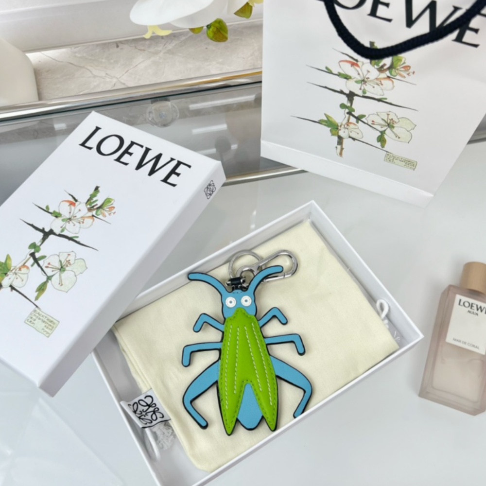Loewe Key Chain Grasshopper Charm Imported Calfskin Keychain Pendant Accessories