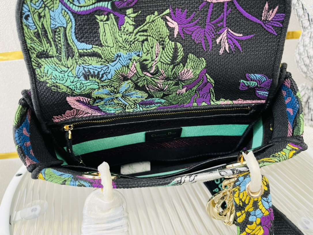 10A + top quality Dior Medium Lady D-Lite Bag 9920 DD003 24cm