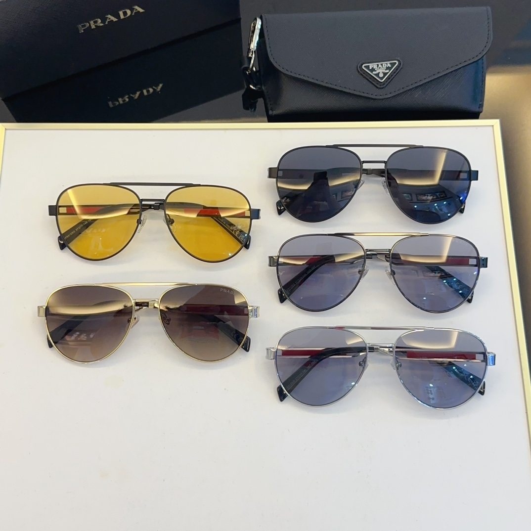 Prada Sunglasses PS51ZSQ SM061