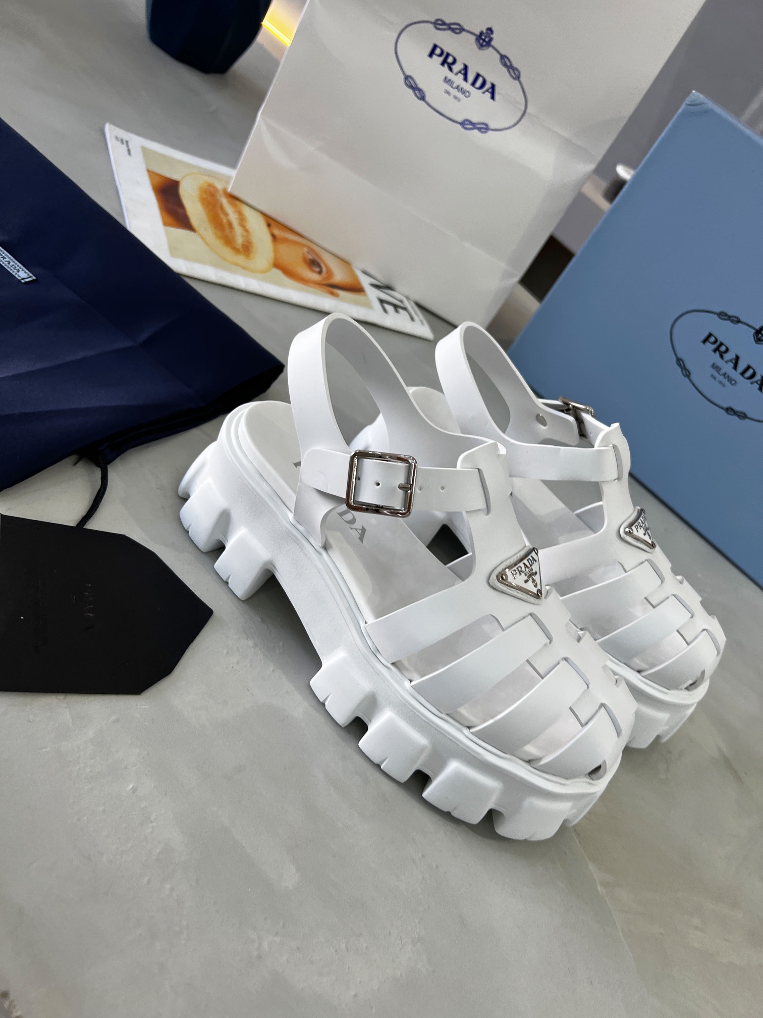 Prada shoes 022 XM 042