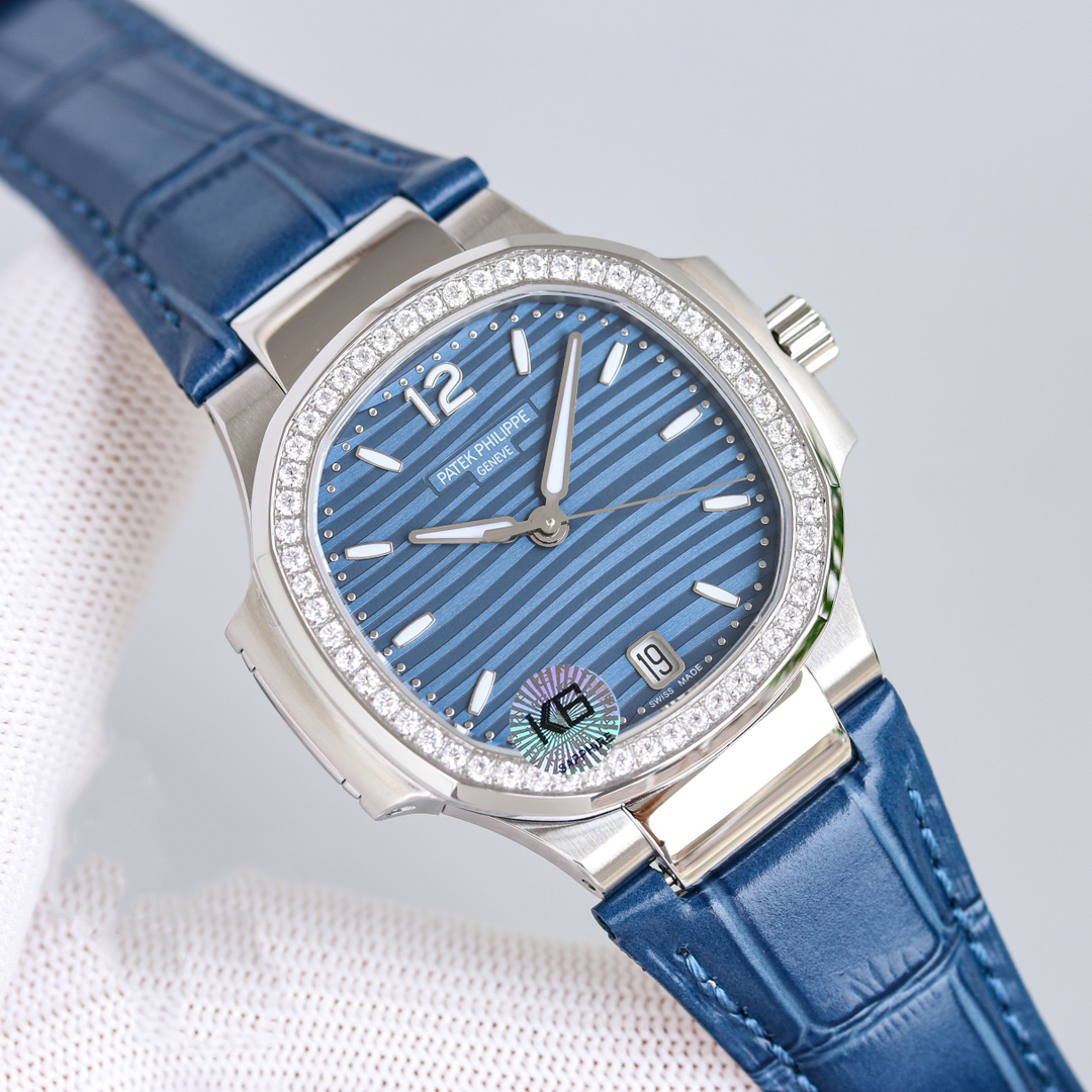 PATEK PHILIPPE NAUTILUS 7118 35.2mm