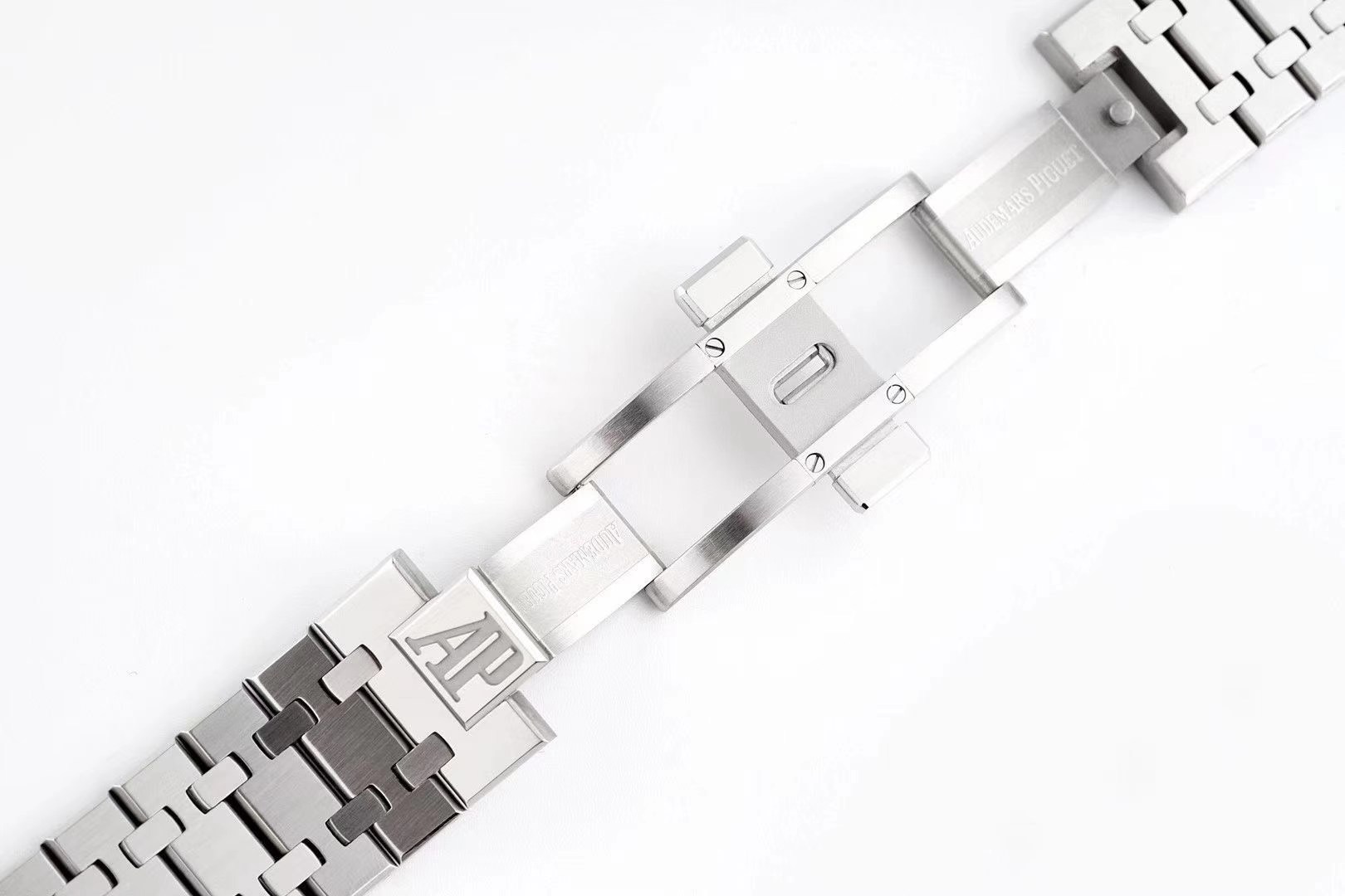 Audemars Piguet ROYAL OAK 26574 41mm