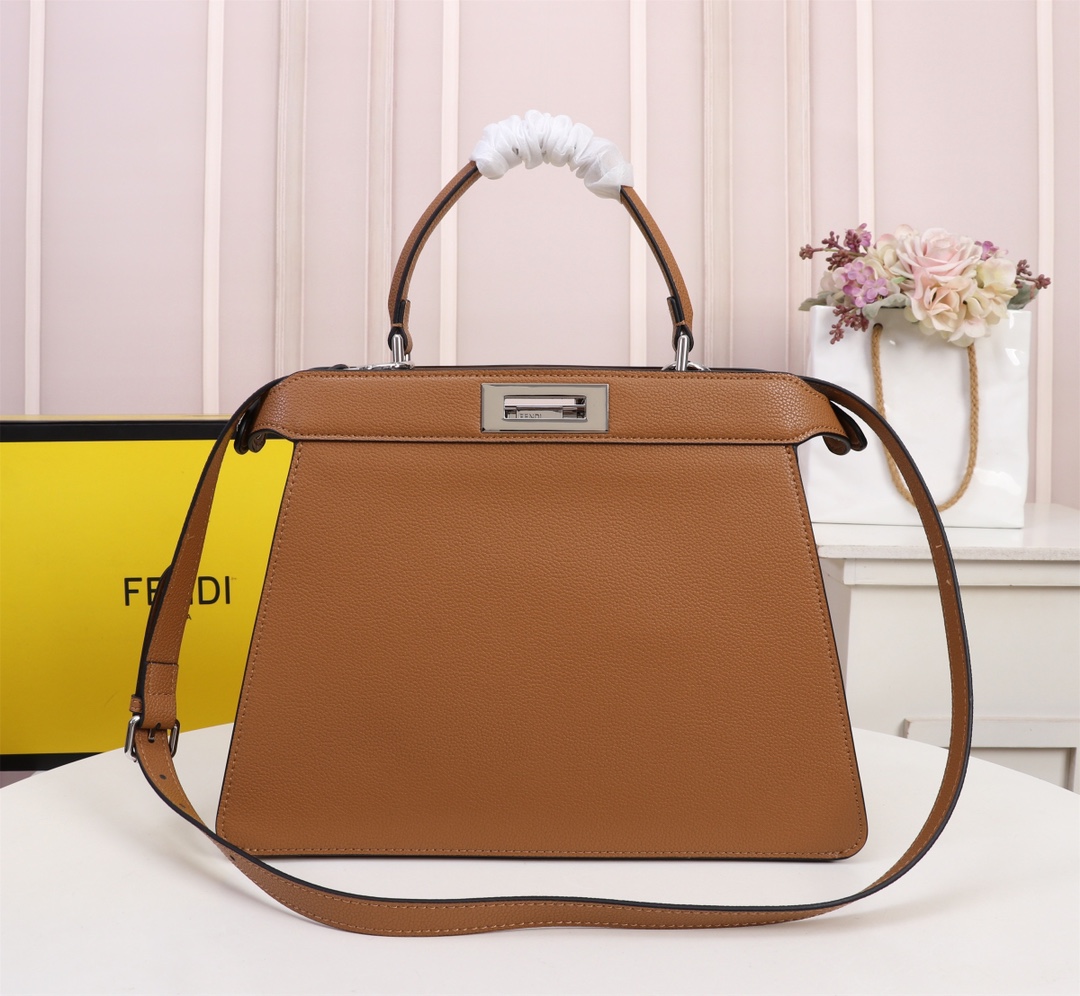 Fendi 66678 Brown LM022 32cm
