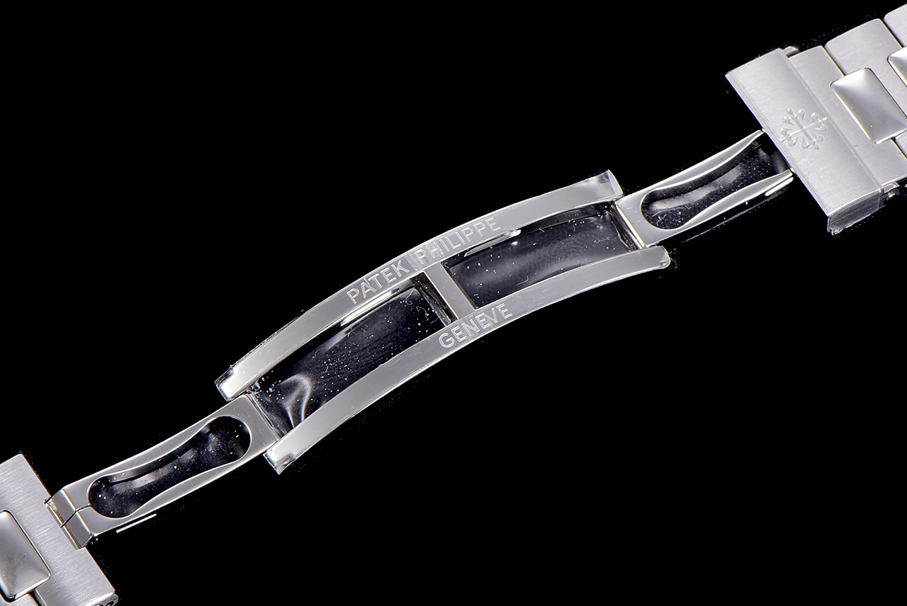 PATEK PHILIPPE NAUTILUS 5711 40mm