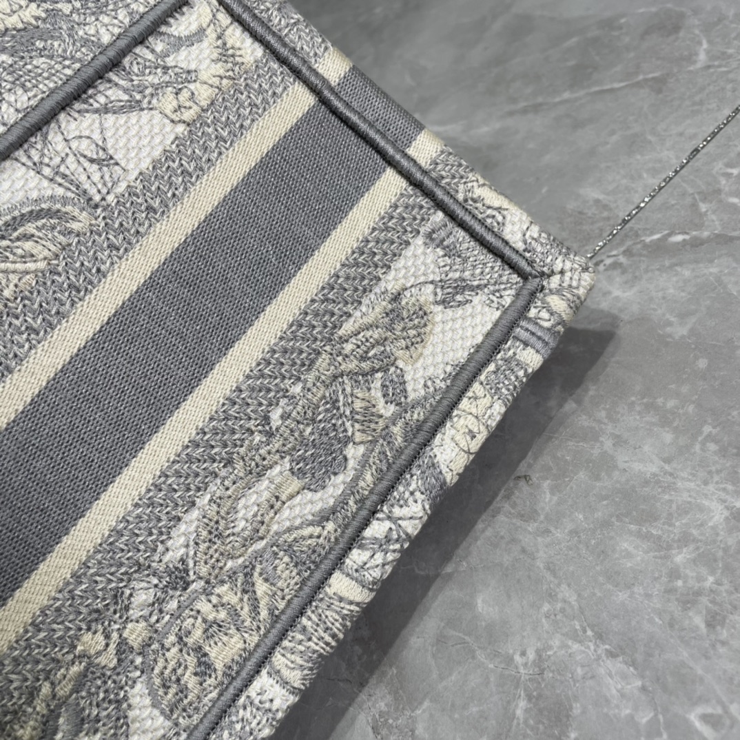 10A + top quality Mini Dior Book Tote 0175 XB041 23cm