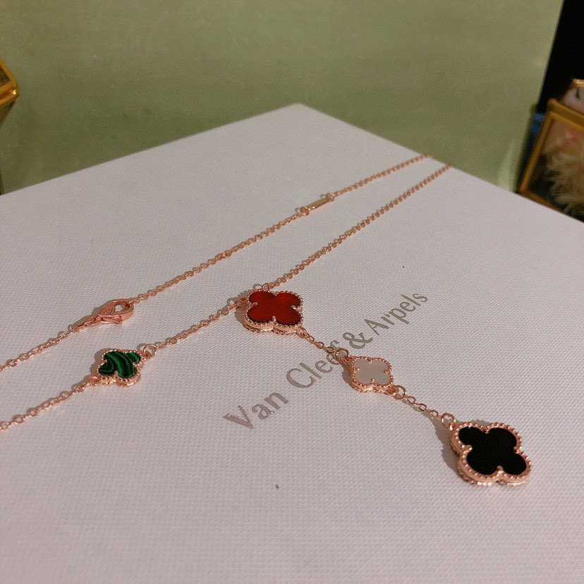 Van Cleef & Arpels Jewelry Necklace Mix size clover