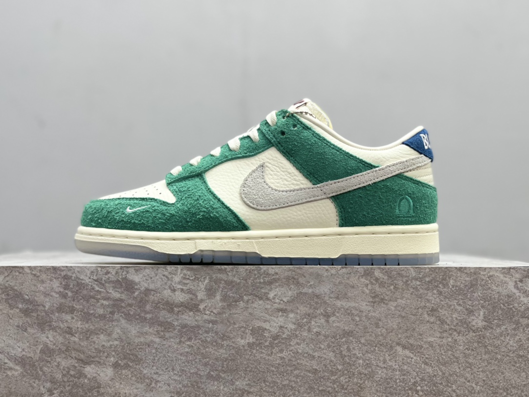 Kasina x Nike  Dunk Low ‘Road Sign’ CZ6501-101 XM072